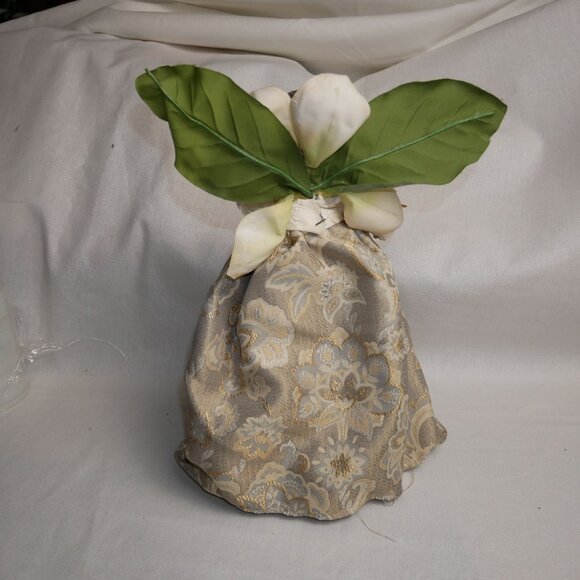 Christmas Angel Tree Topper With Porcelain Face & Gold Accents w/ flaws - Picture 2 of 6